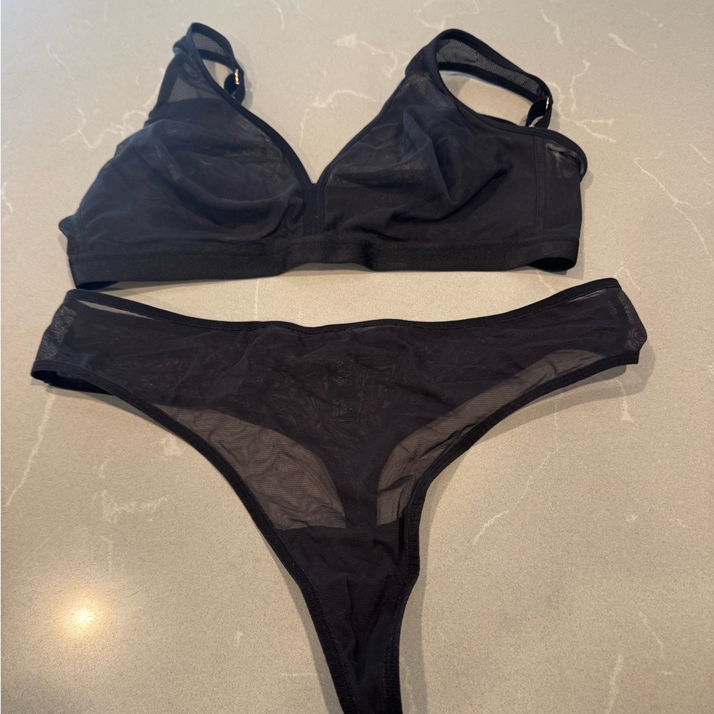Black Sheer Mesh Bra and Panty Set NWOT Large